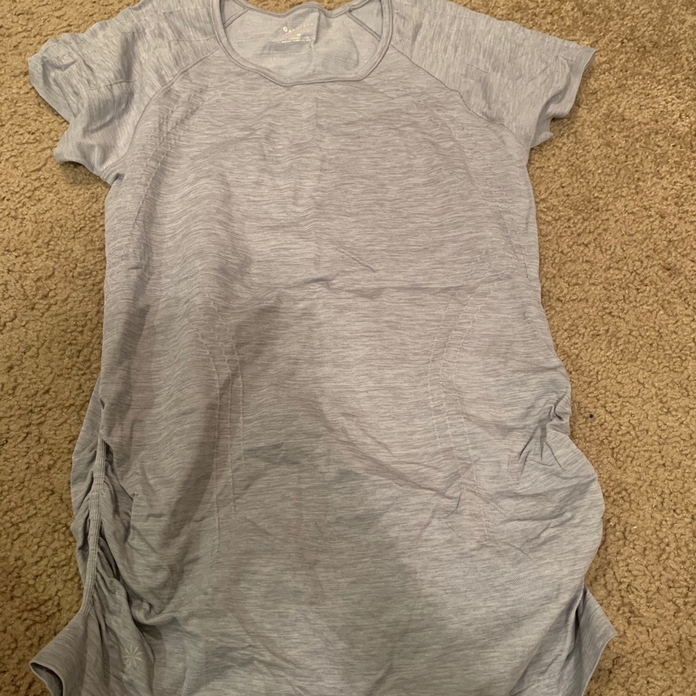 Athleta grey t-shirt